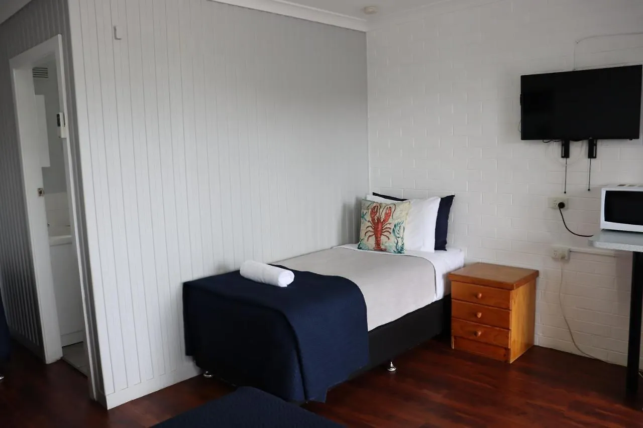 ***  Almare Tourist Motel Ballina Australia