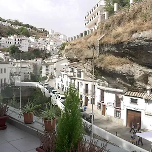 https://casa-rural-las-cuevas-de-setenil.es-andalucia.com